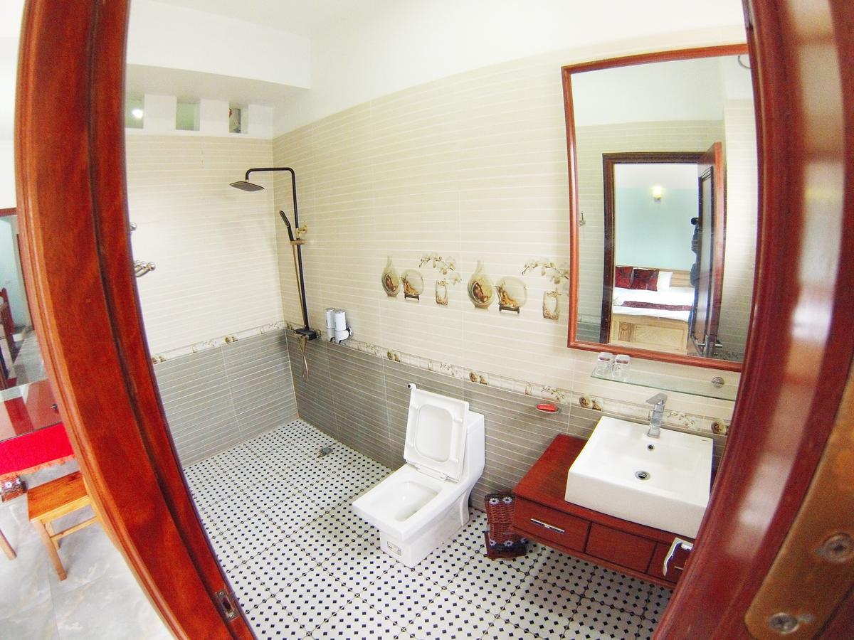Thap Tam Royal Hotel 닌빈 외부 사진
